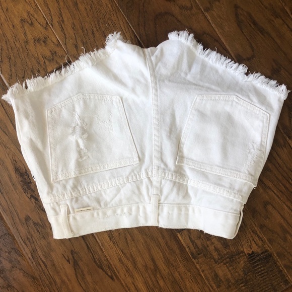 billabong distressed shorts - Picture 3 of 3